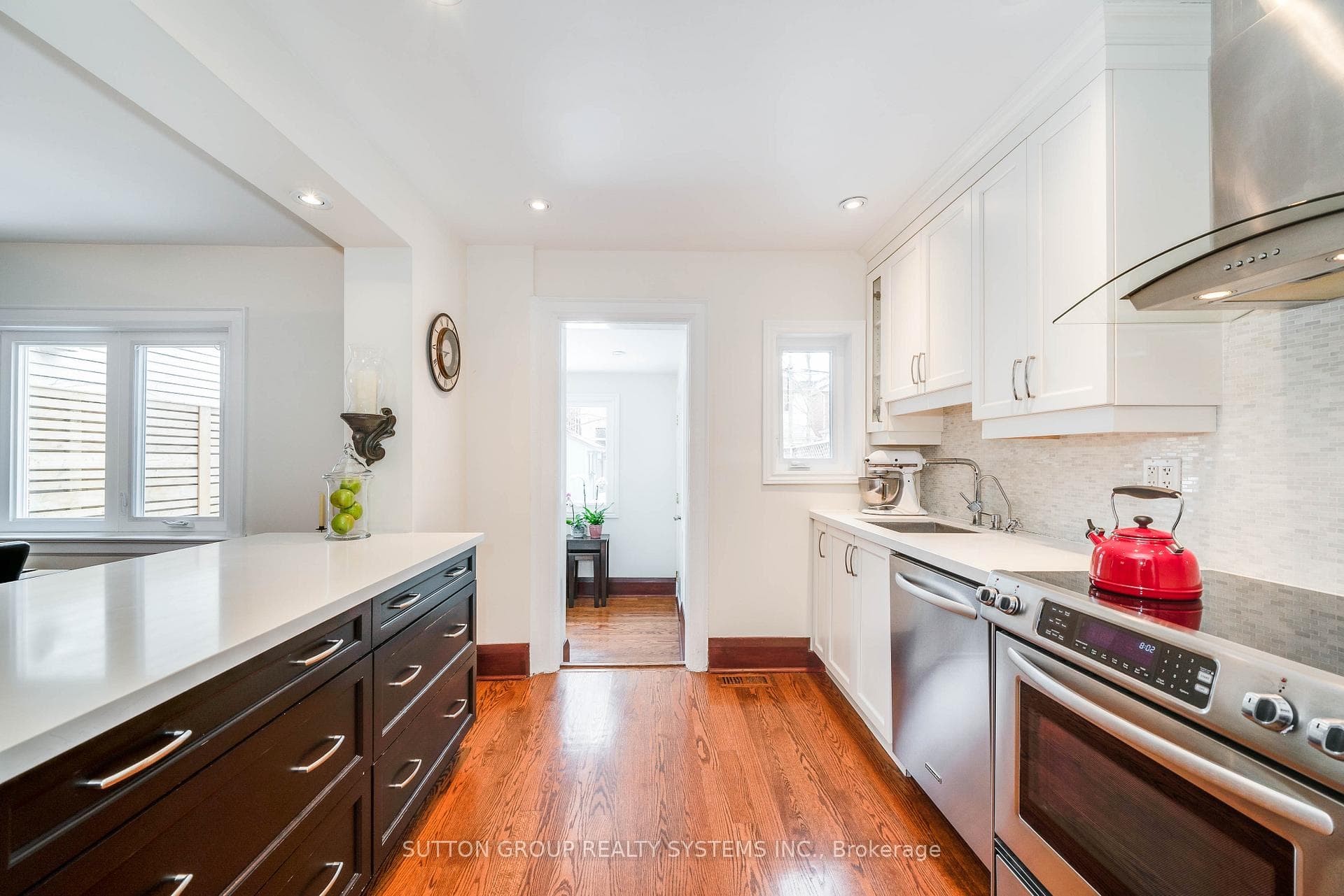 42 Runnymede Road photo 20