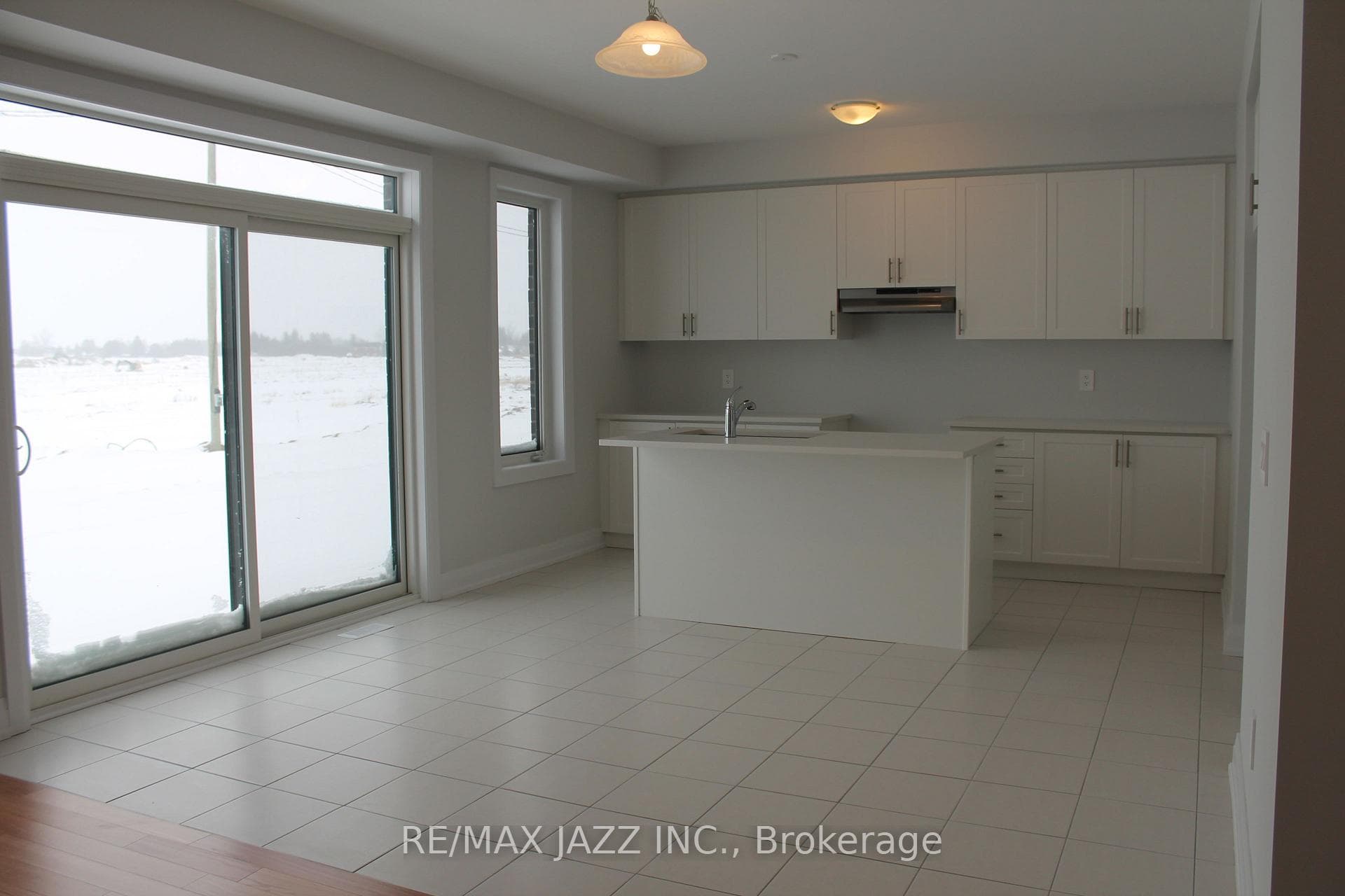 60 Butler Boulevard photo 5