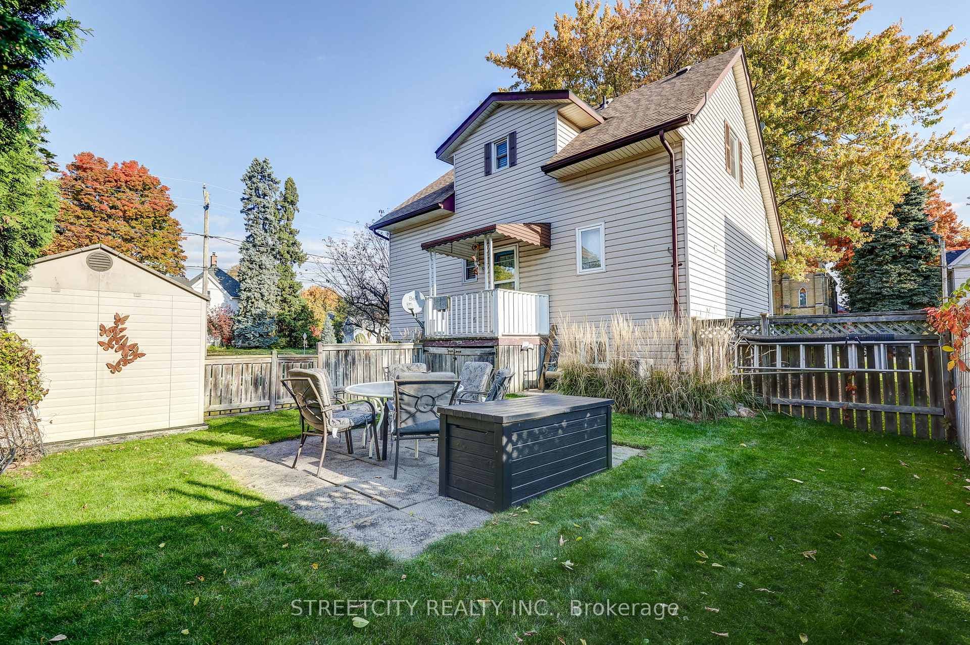 180 Nancy Street photo 13