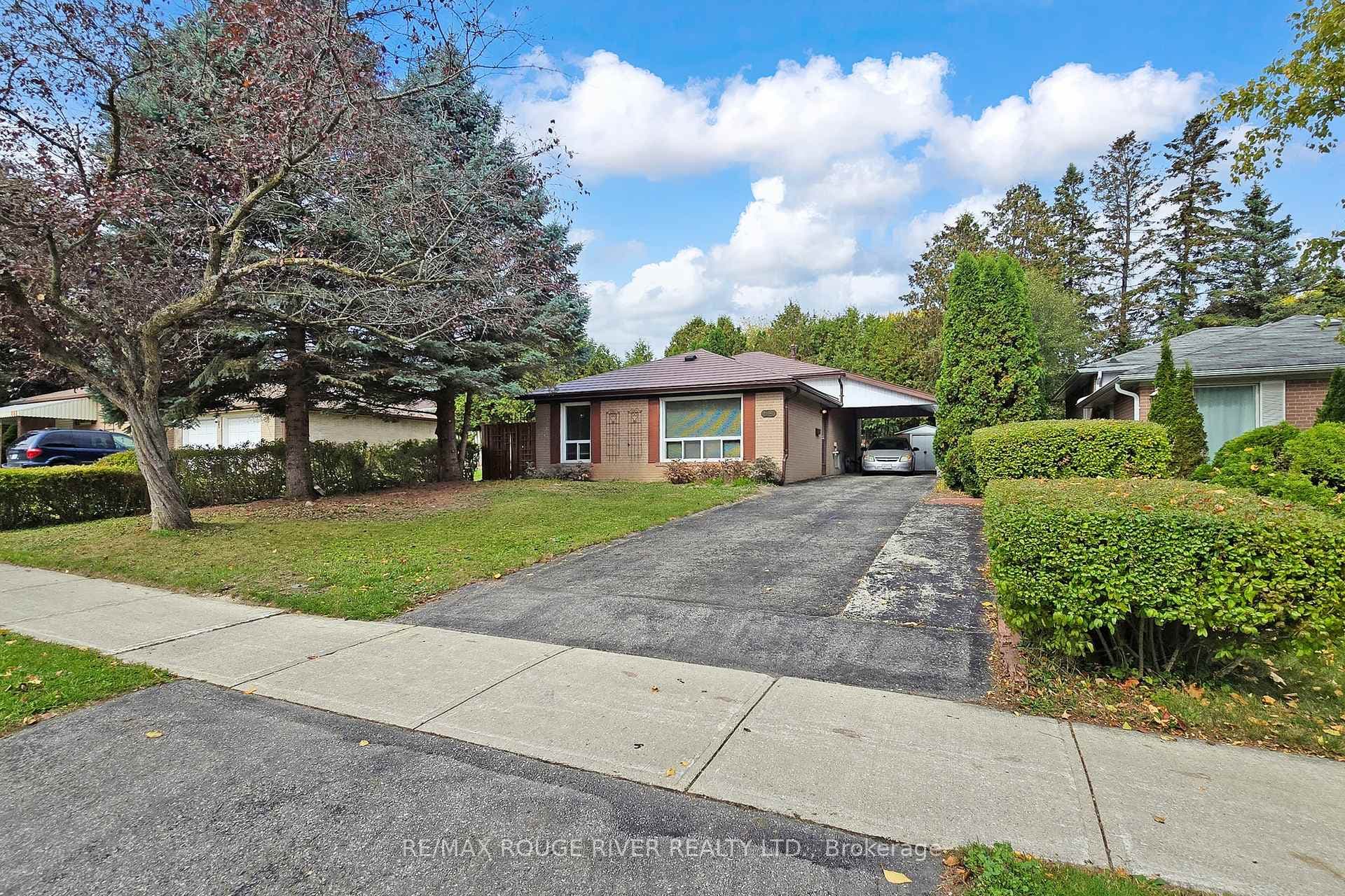 68 Aurora Heights Drive photo 5
