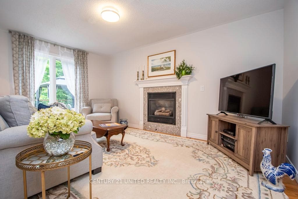 55 Cooper Court photo 16