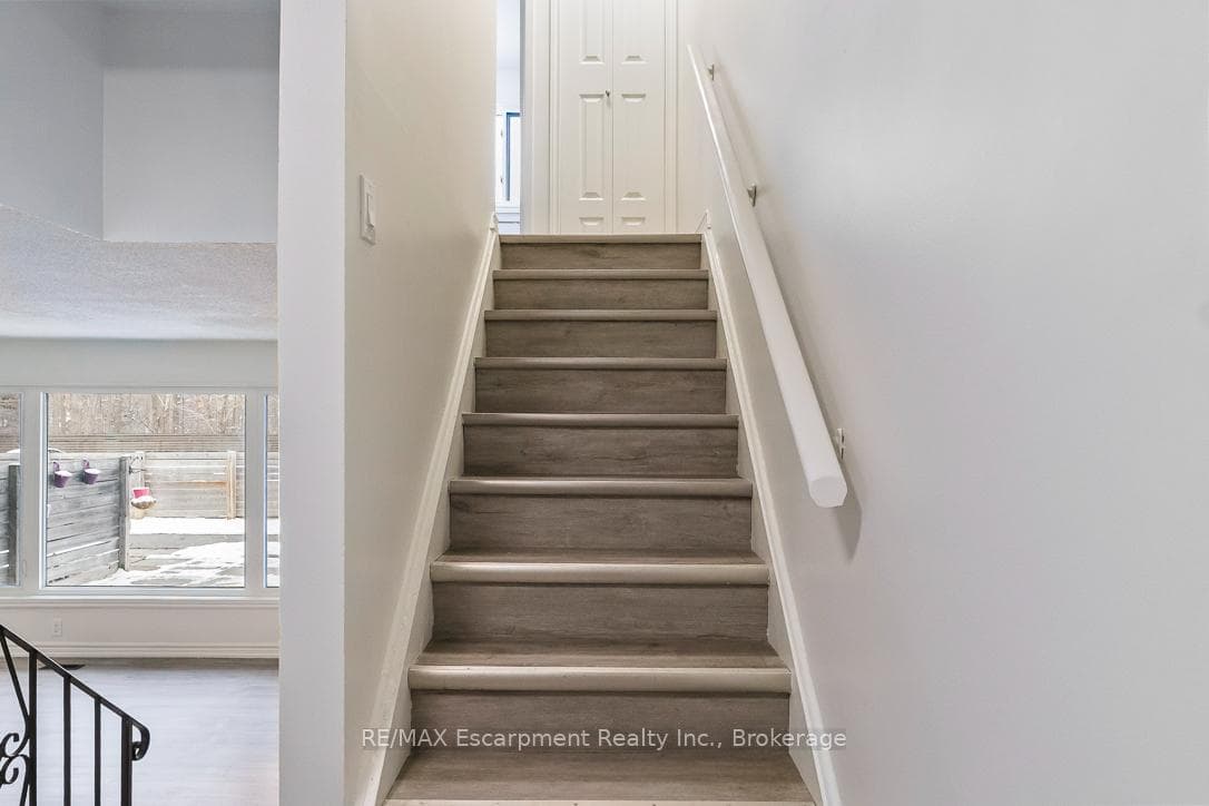 250 Montmorency Drive Unit 212 photo 12