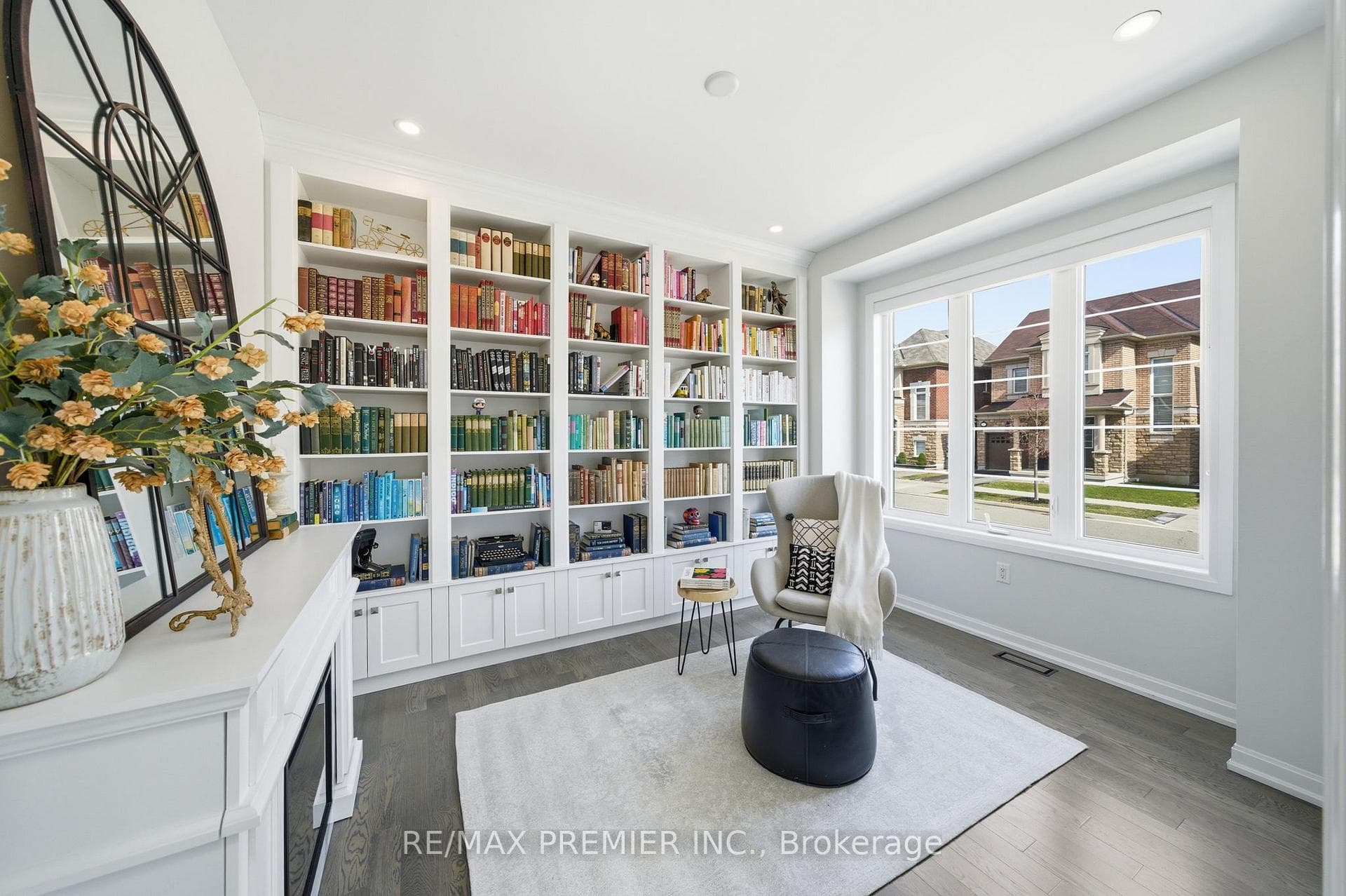 367 Begonia Gardens photo 7