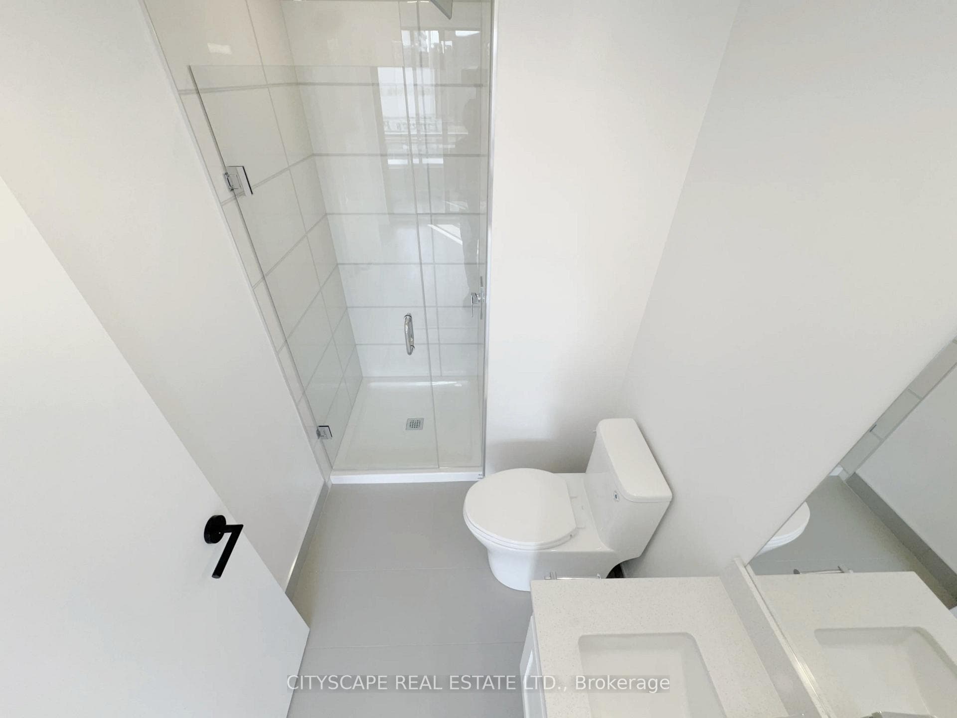 758 Dovercourt Road Unit 206 photo 27