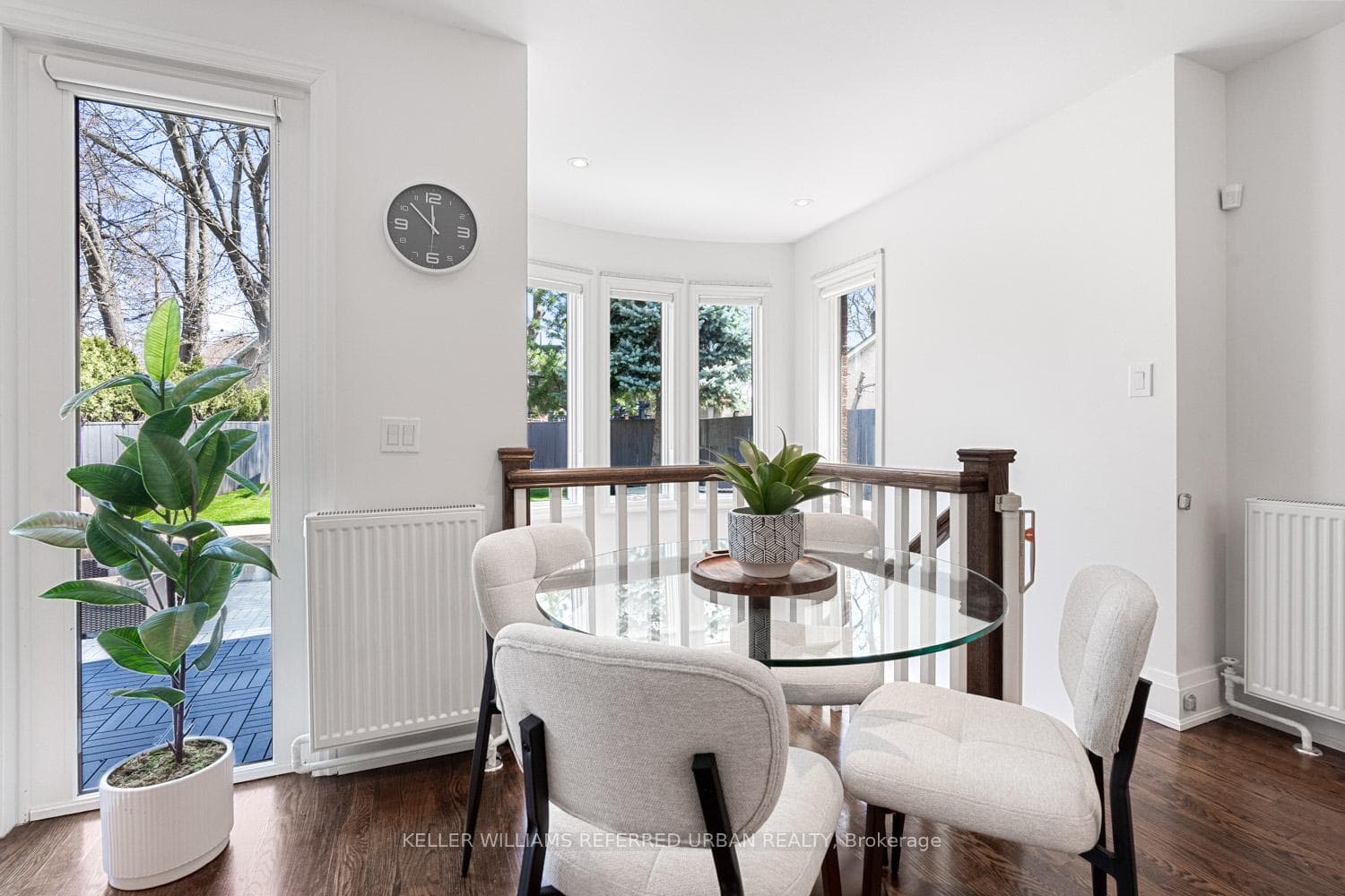 5 Lawrence Crescent photo 11