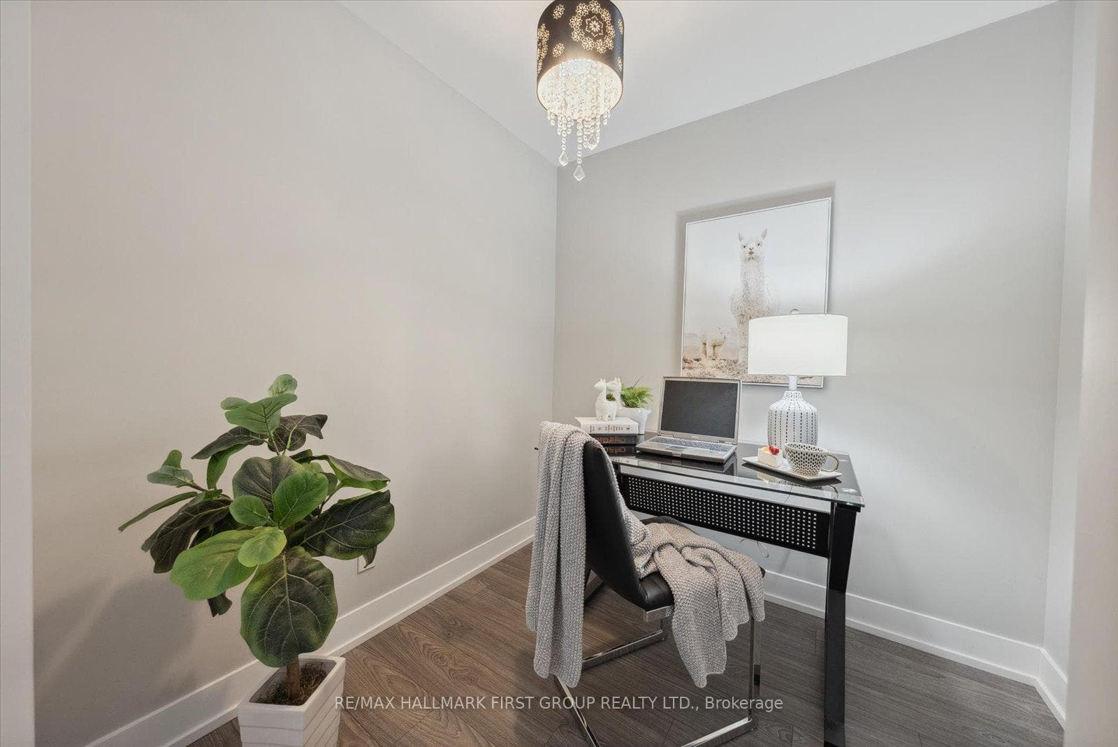 1215 Bayly Street Unit 1403 photo 12