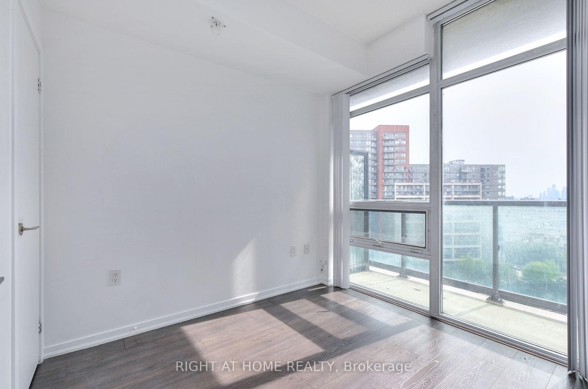 36 Lisgar Street Unit 1511 photo 14