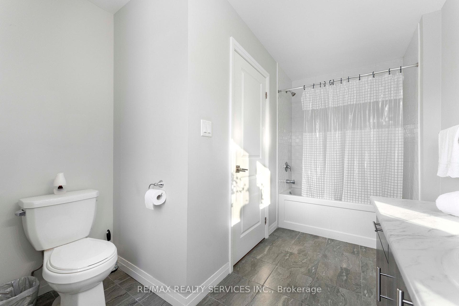 6671 Cropp Street photo 26