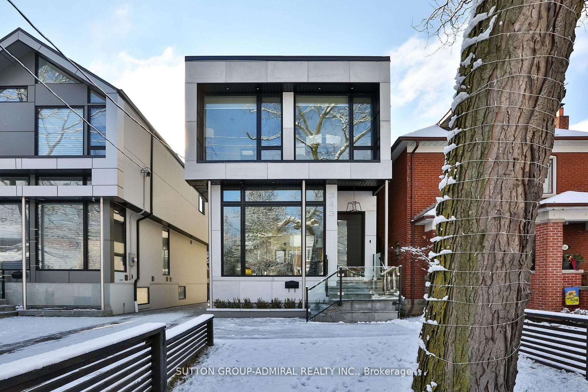 343 Manor Road photo 1