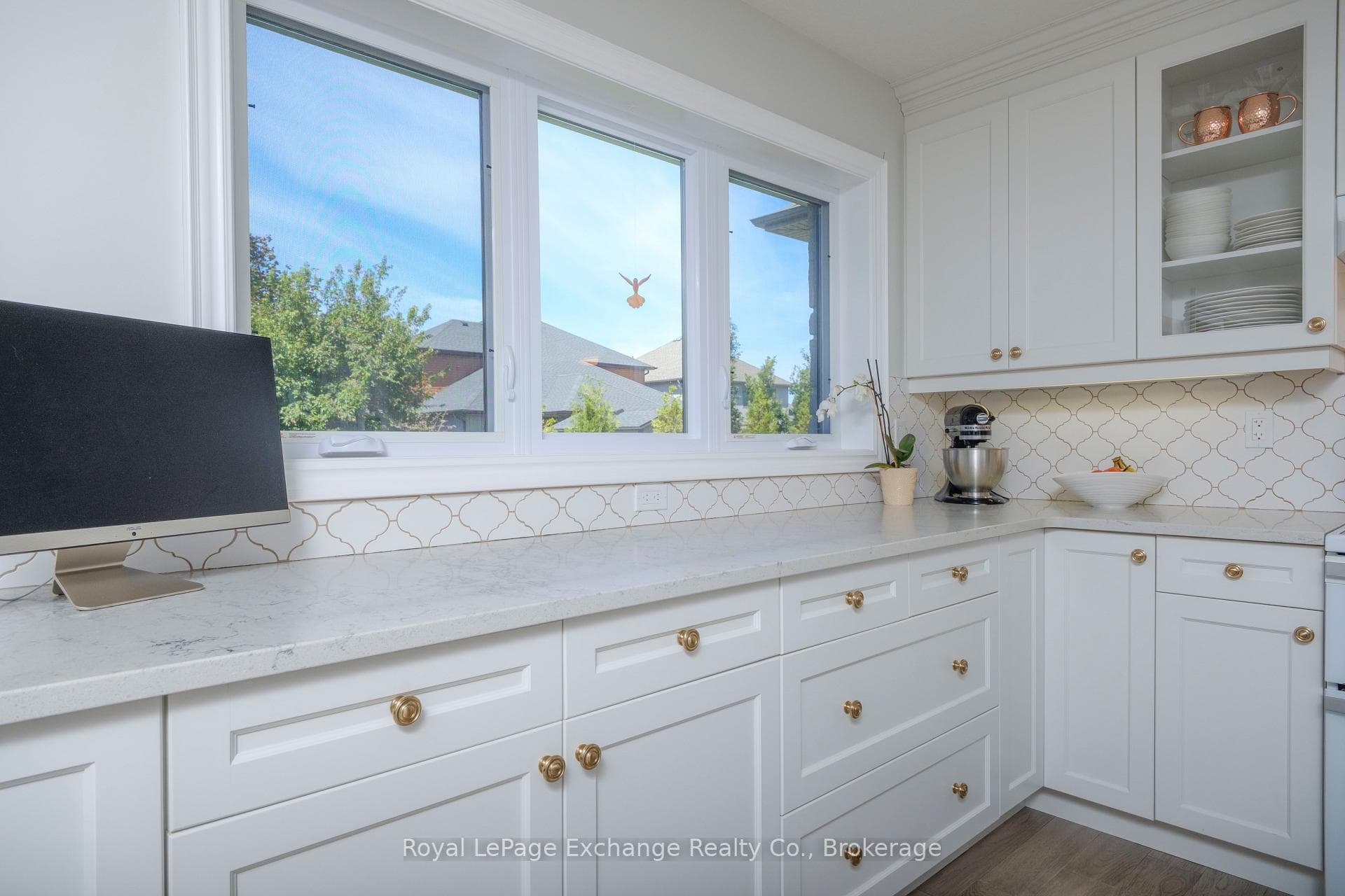 218 Wieck Boulevard photo 14