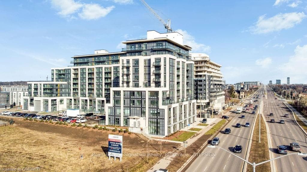 405 DUNDAS Street Unit 330 photo 2
