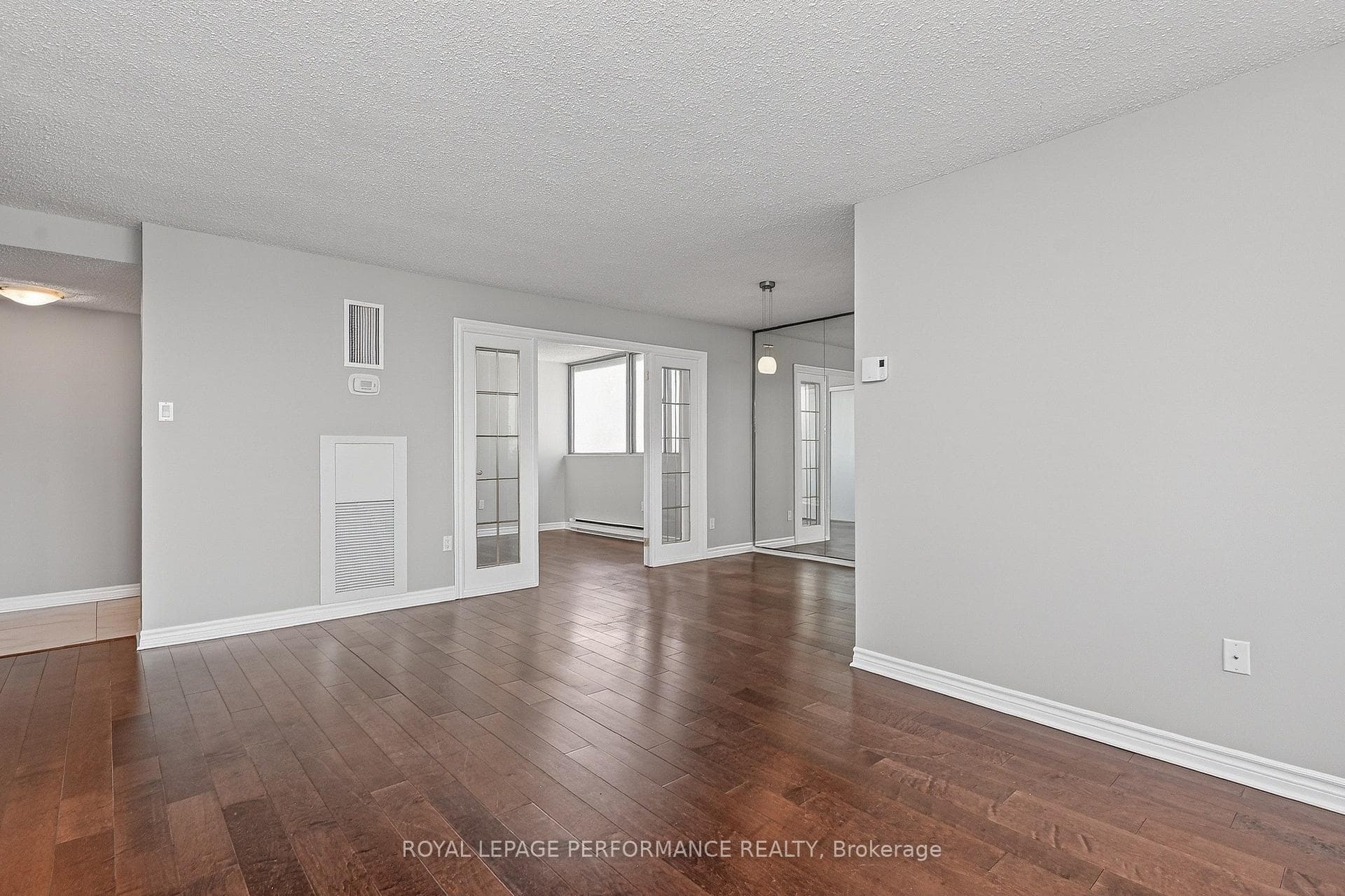 530 Laurier Avenue Unit 2502 photo 7