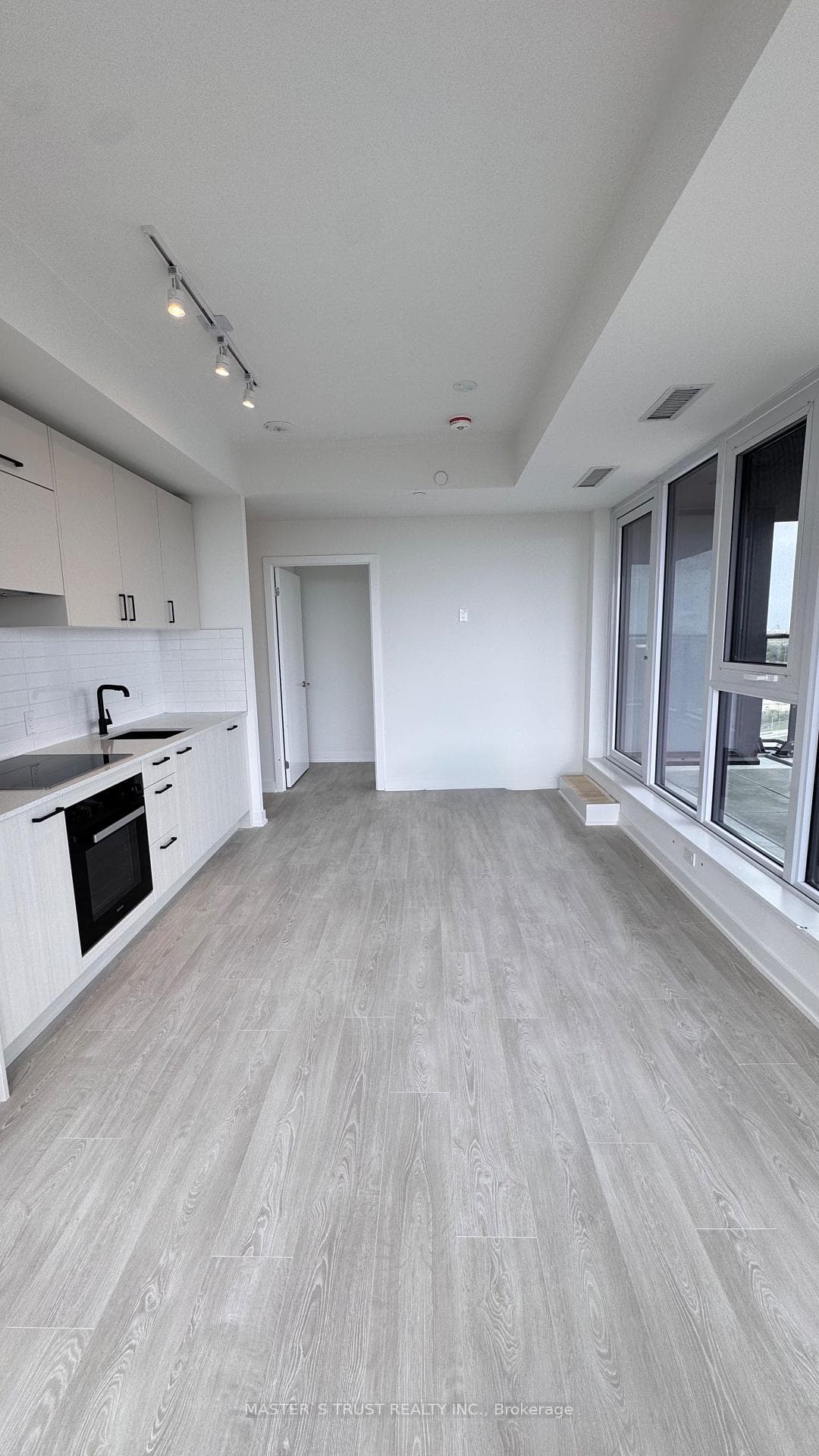 5 Quarrington Lane Unit 2609 photo 4