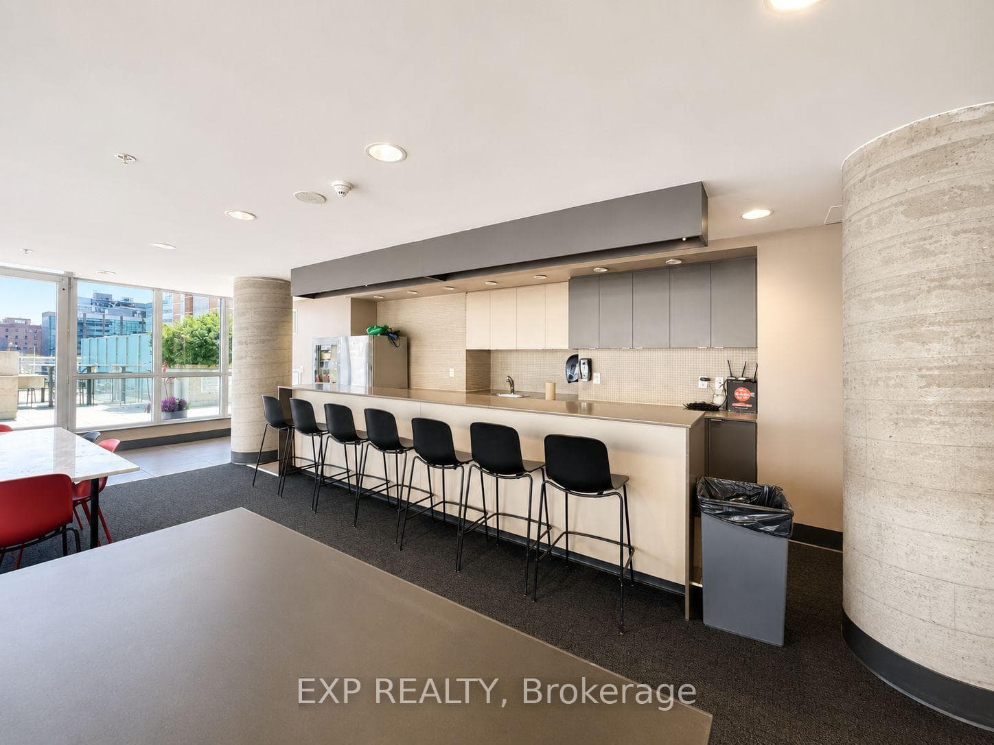 324 Laurier Avenue Unit 1401 photo 14