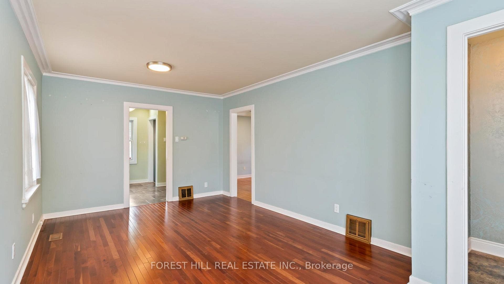 469 Highbury Avenue photo 6