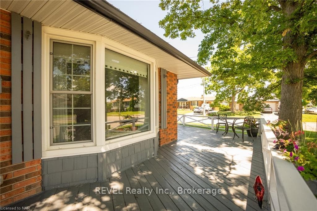 93 DUNVEGAN Road photo 4