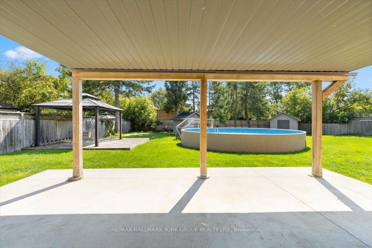 105 McLaurin Road photo 28