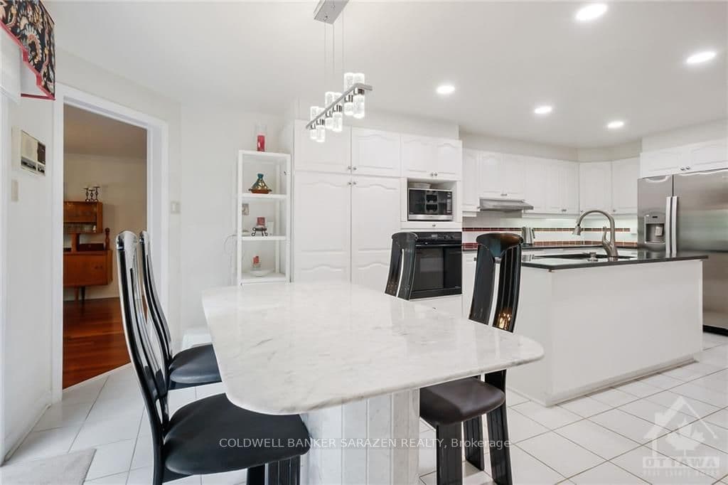 1679 AUTUMN RIDGE Drive photo 10