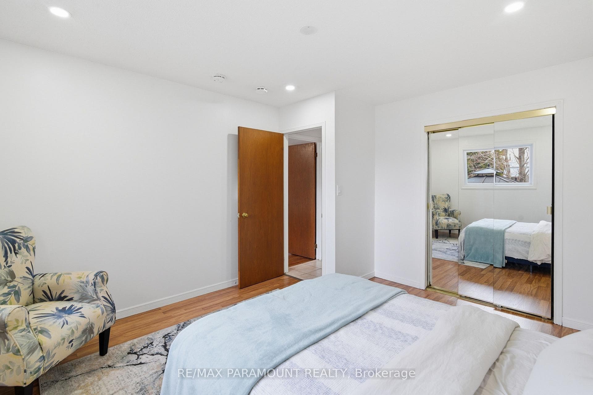 1262 Upper Gage Avenue photo 16