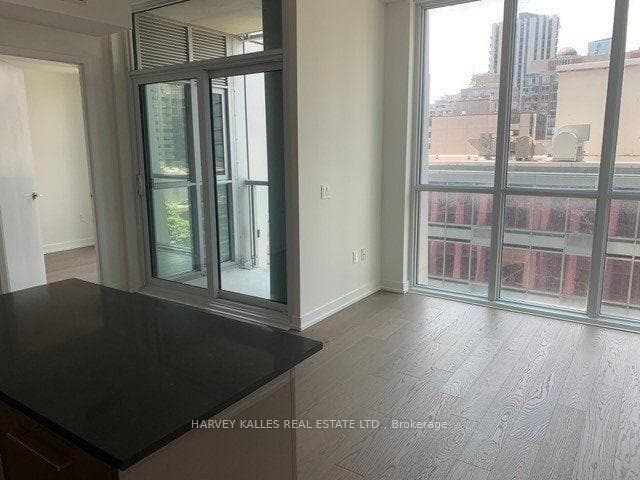 1 Yorkville Avenue Unit 705 photo 24