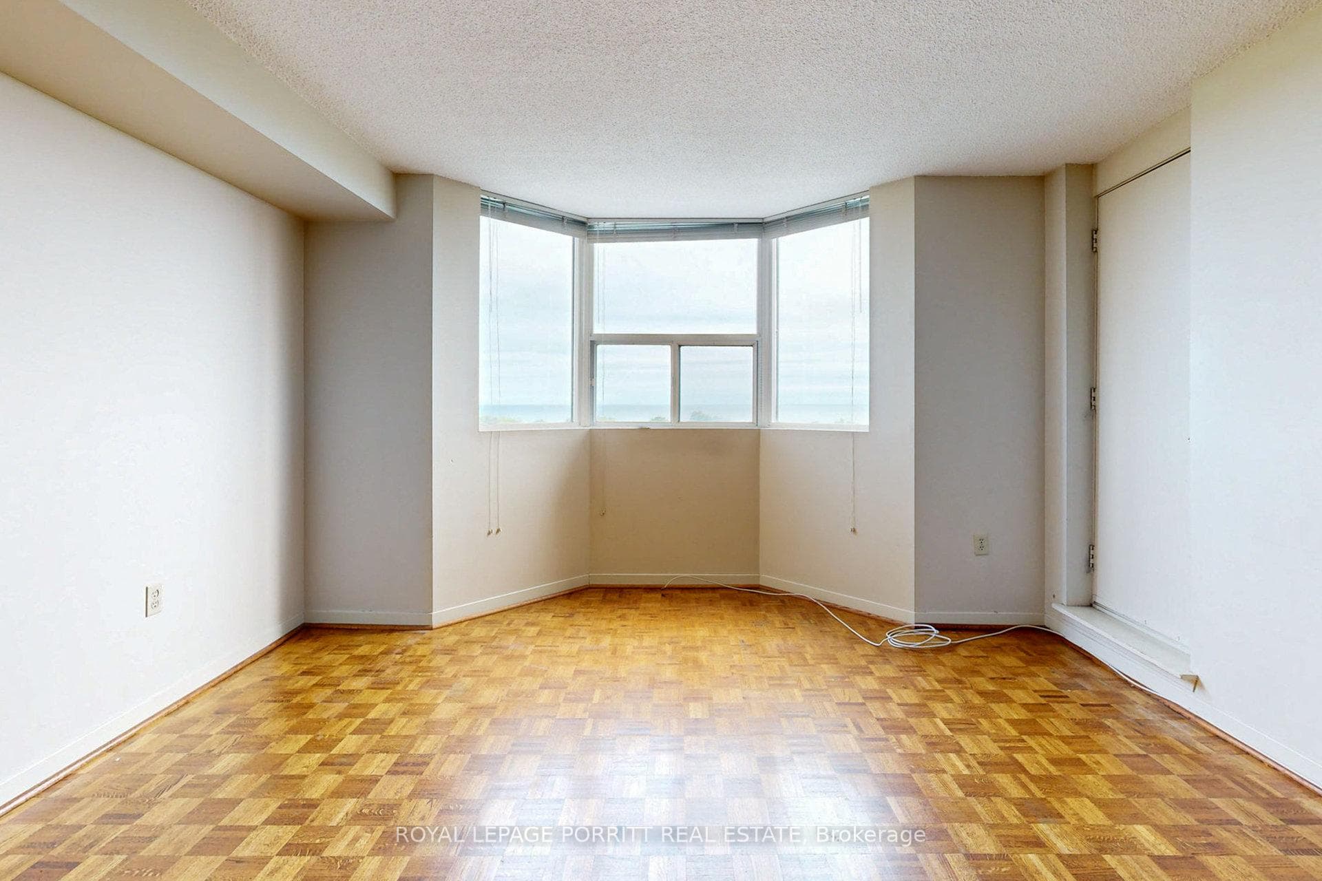 3845 Lake Shore Boulevard Unit 1110 photo 12