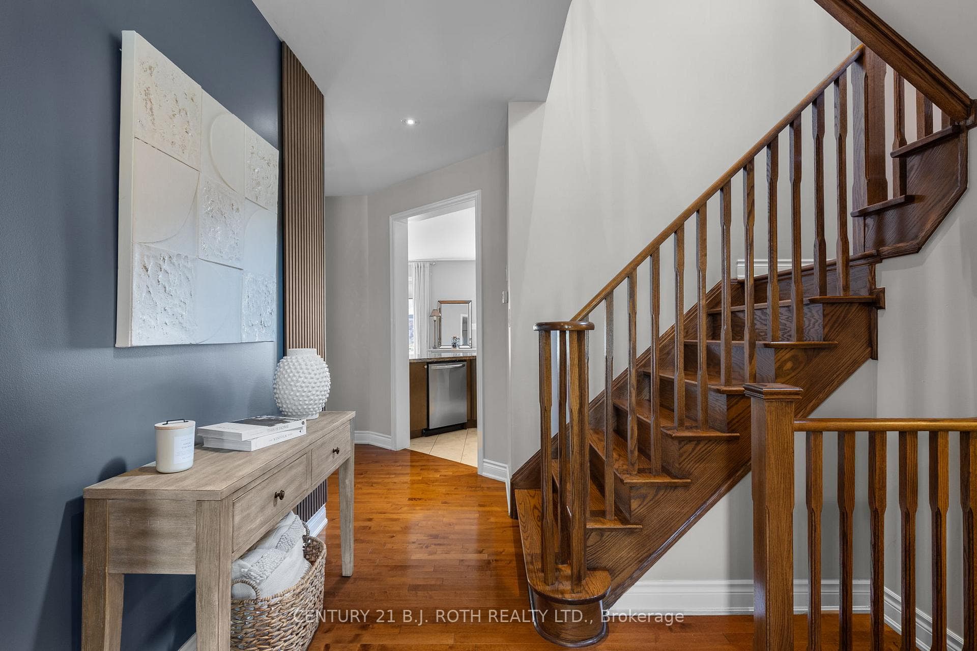 71 STANTON Avenue photo 6