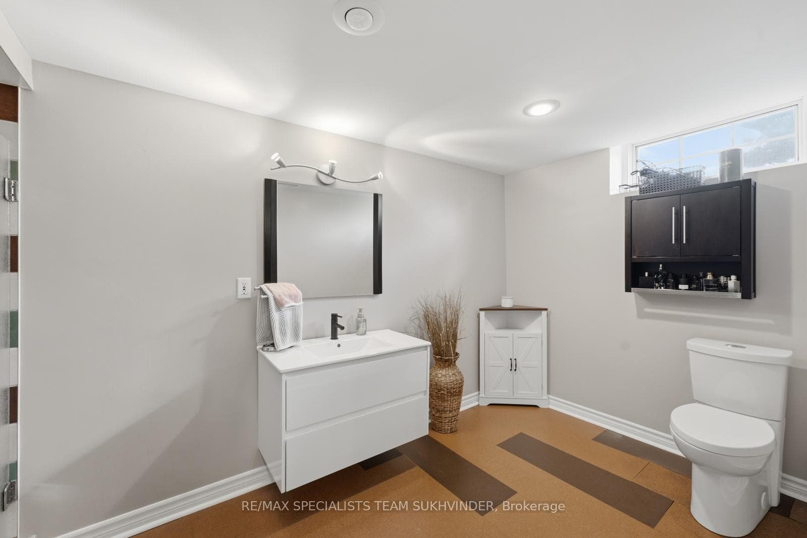 Basement Washroom