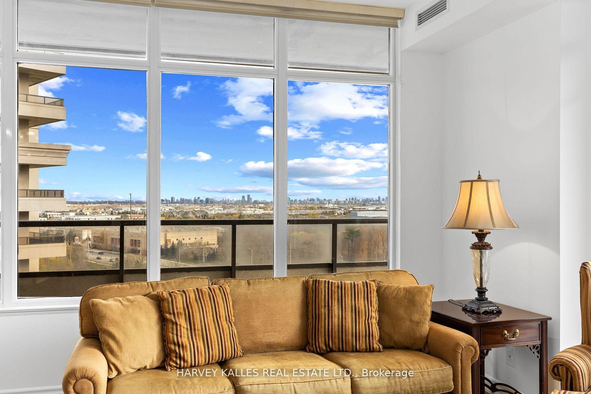 9235 Jane Street Unit 1206 photo 17
