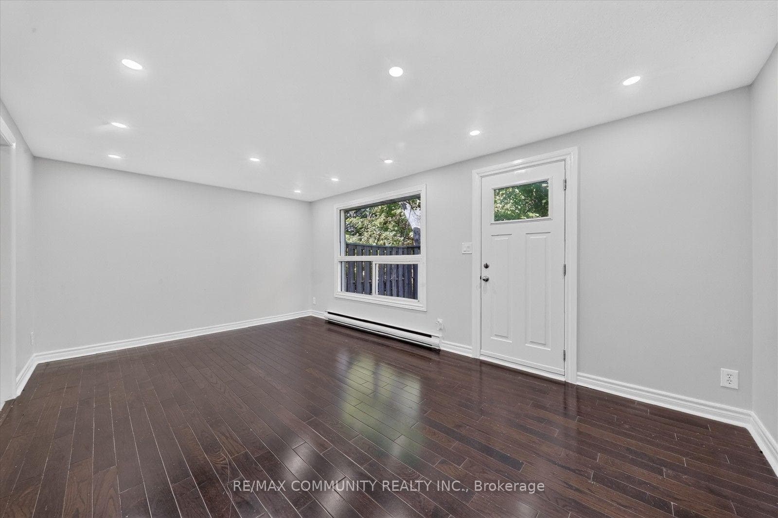850 Huntingwood Drive Unit 15 photo 12