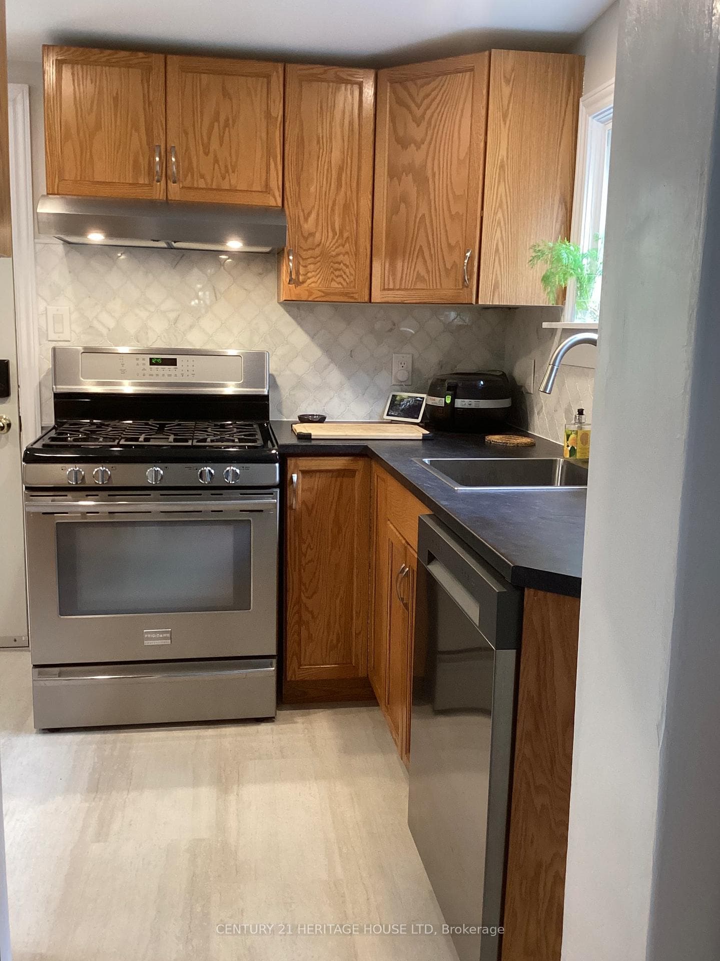 43 Hemlock Street photo 7