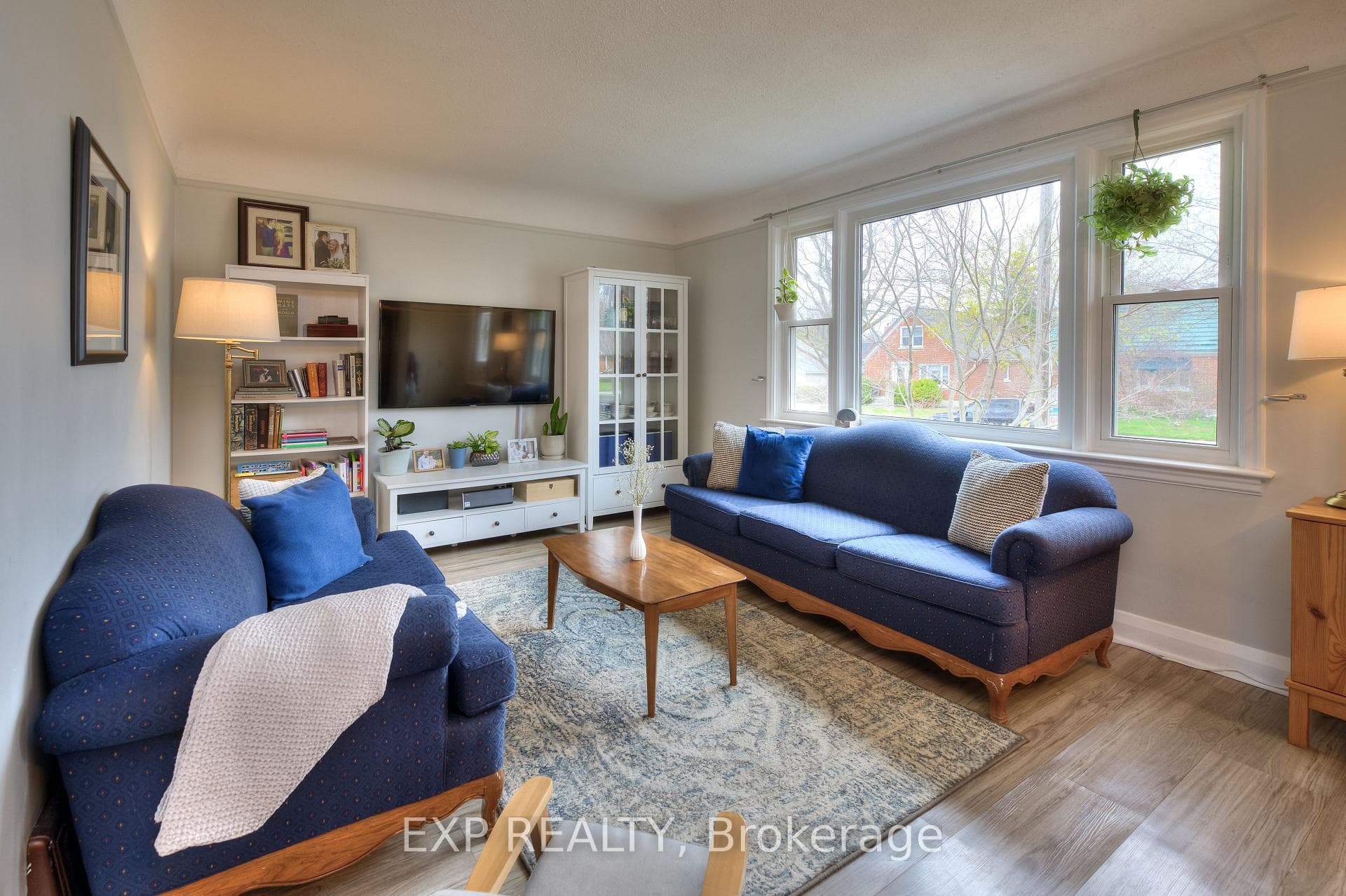 133 Mausser Avenue photo 10
