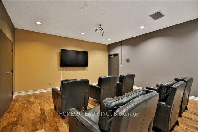 7 Bishop Avenue Unit 505 photo 33