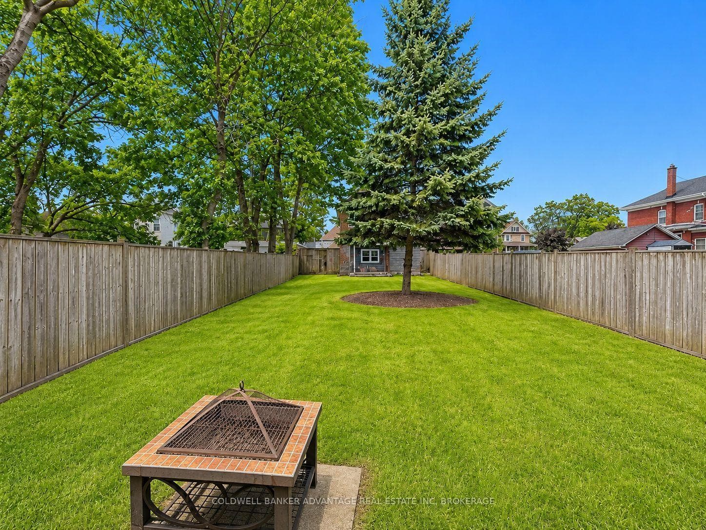 64 Pine Street photo 26