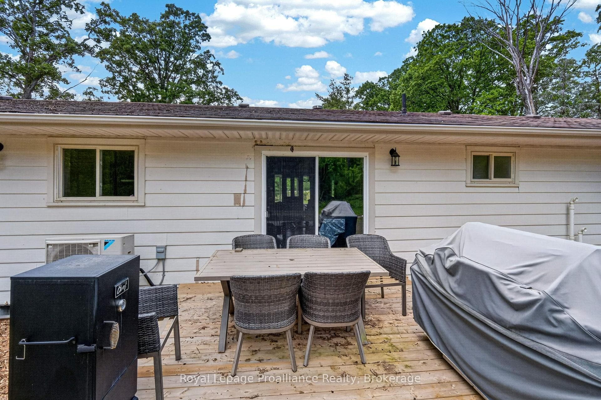 5048 Stirling-Marmora Road photo 27