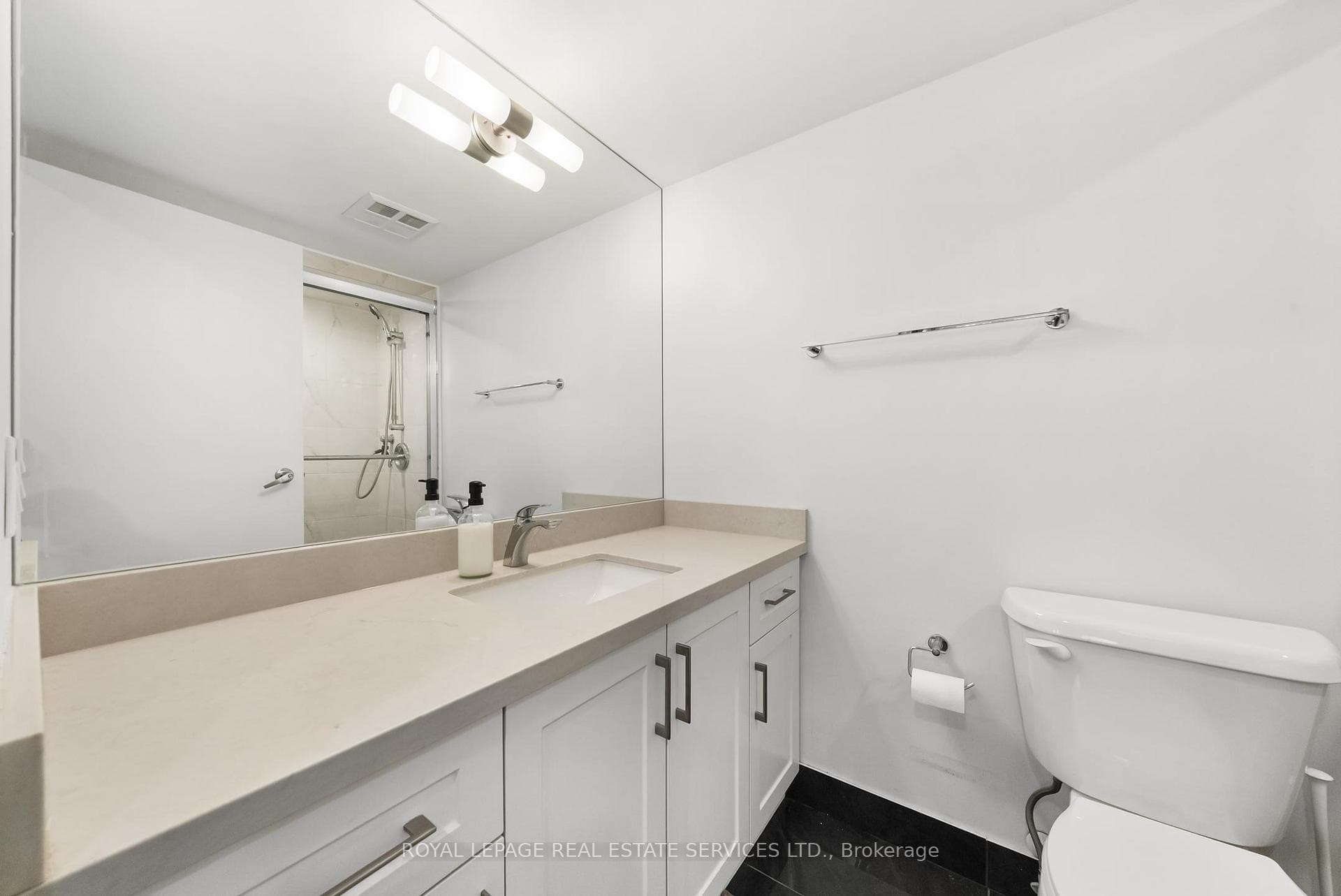 3-Piece Ensuite Bathroom