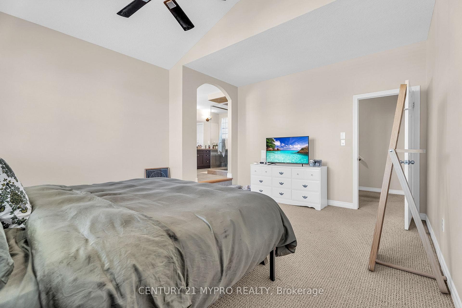 1130 Baird Street photo 18