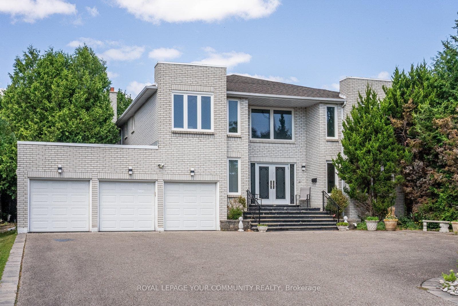 498 Elgin Mills Road photo 2