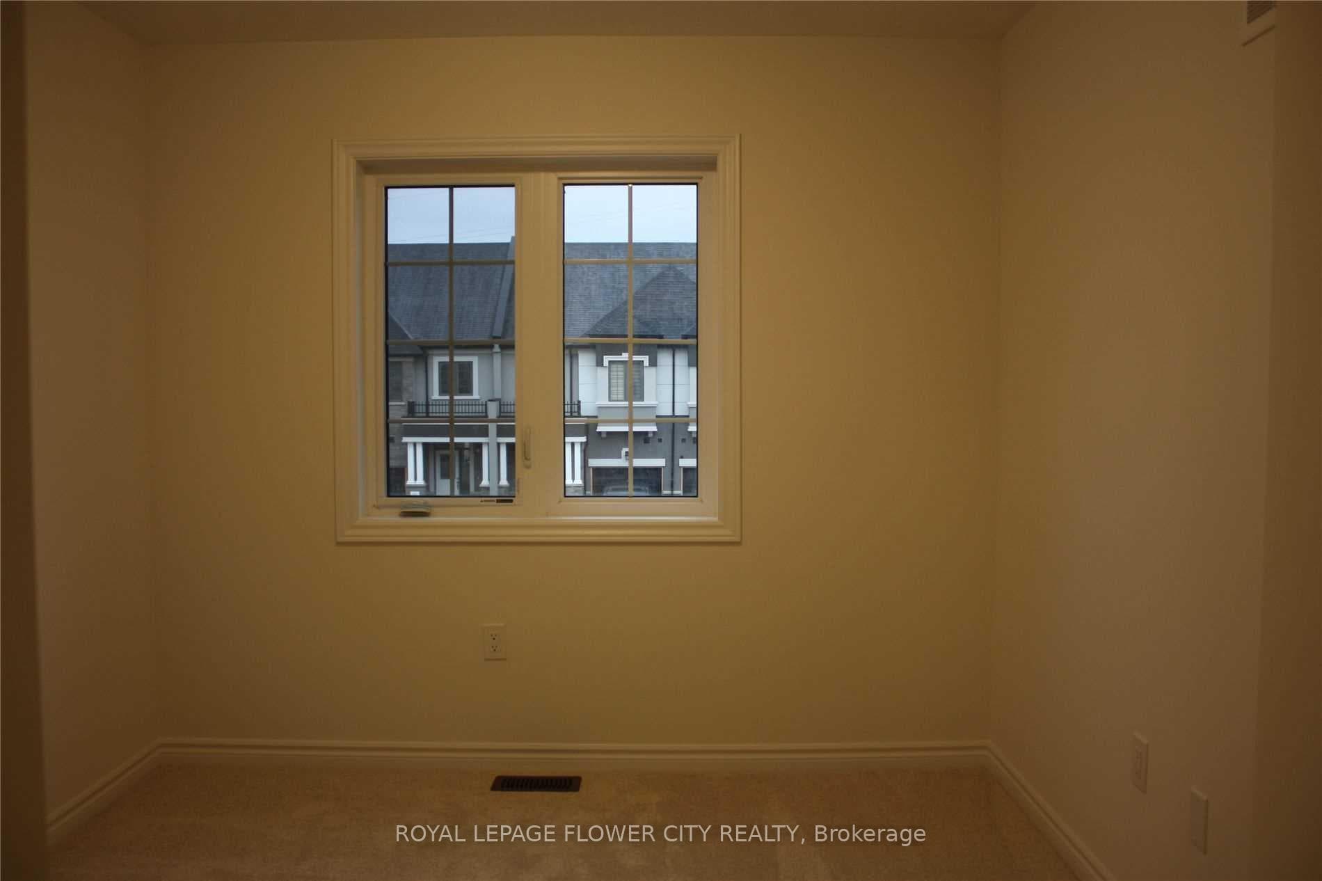 103 Flagg Avenue photo 11