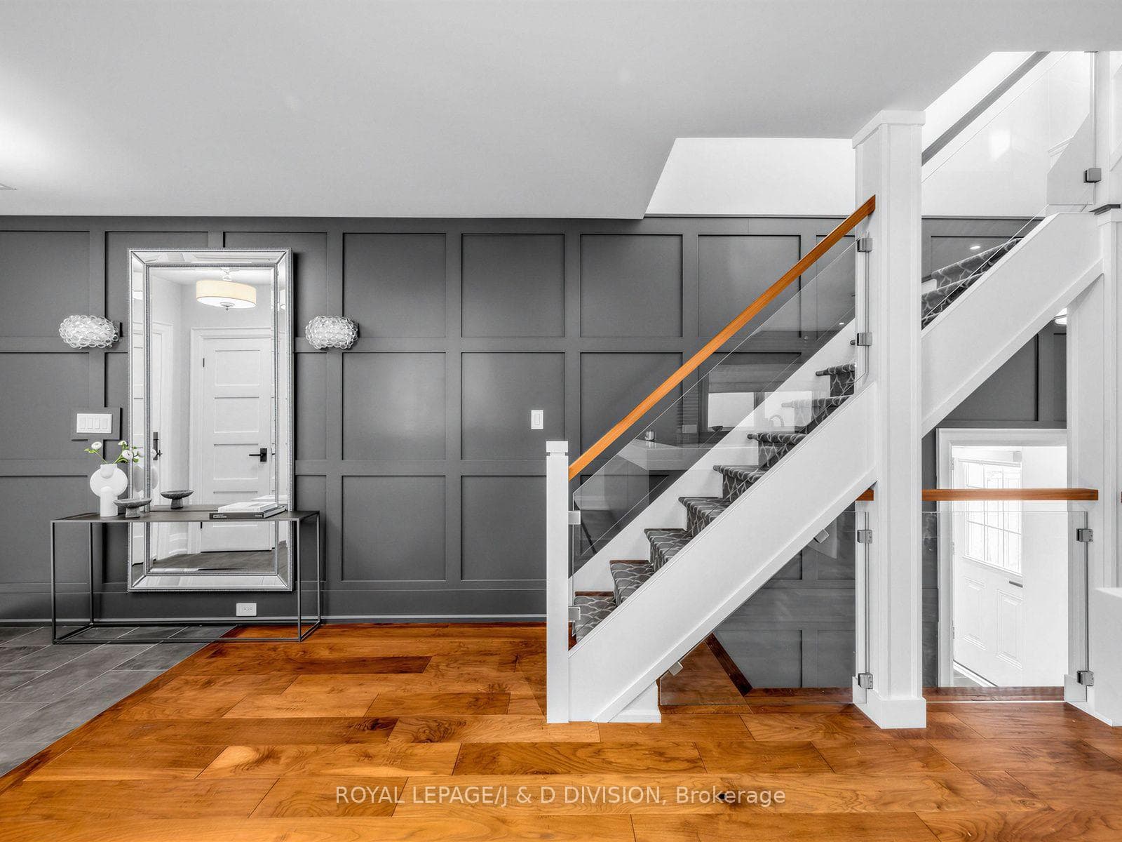 146 Glenvale Boulevard photo 4