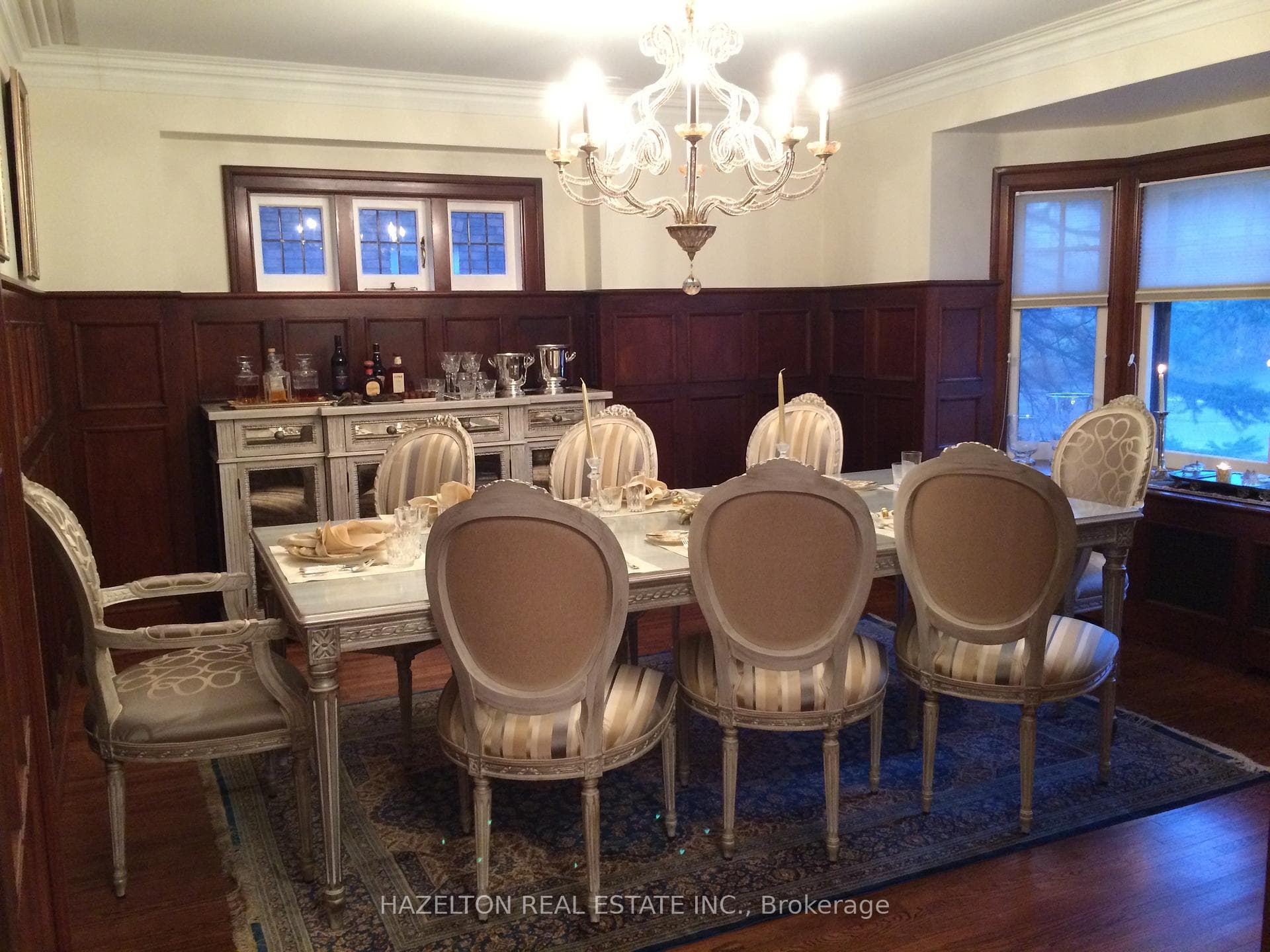DININGROOM