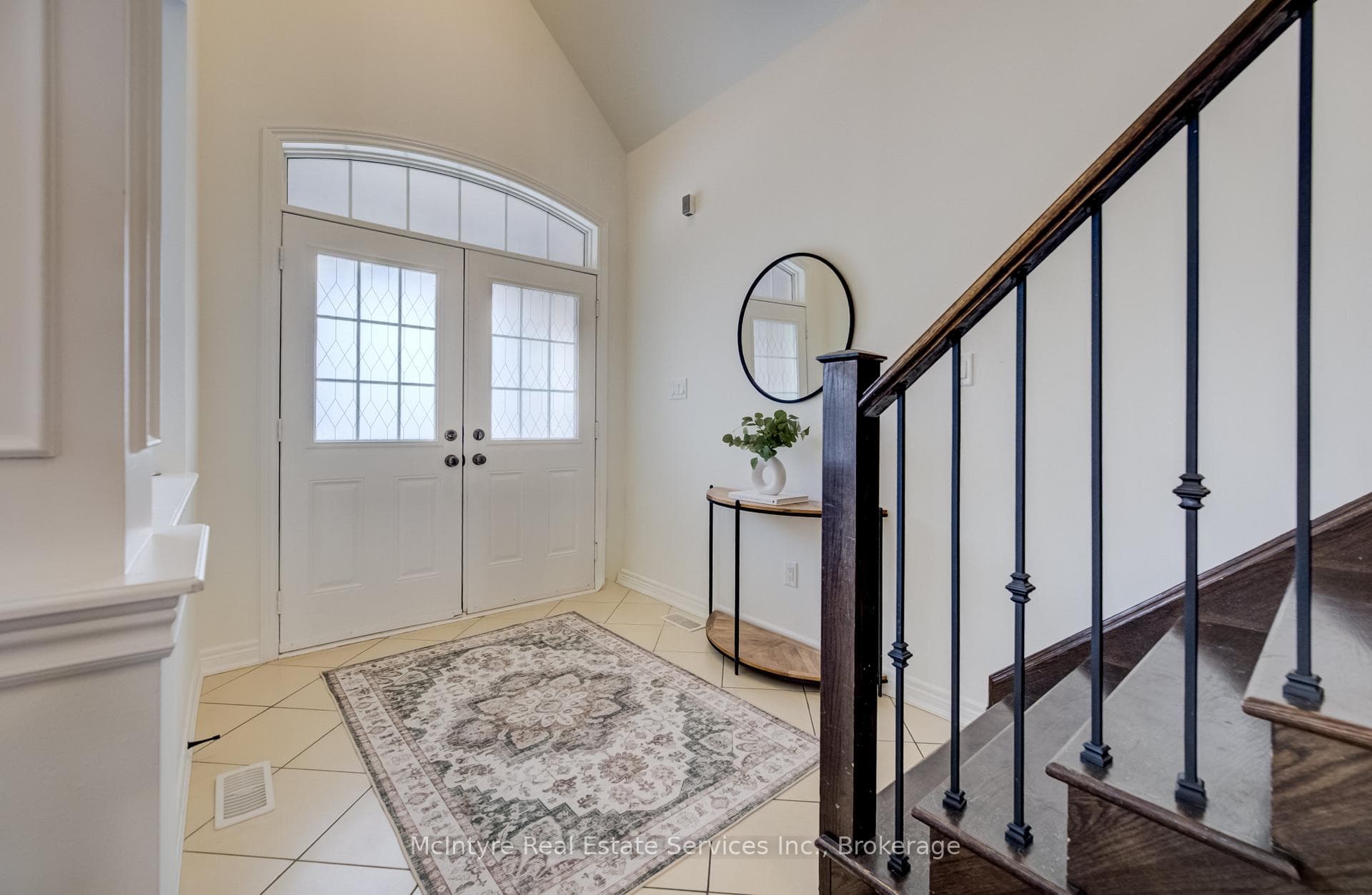 50 Naperton Drive photo 3