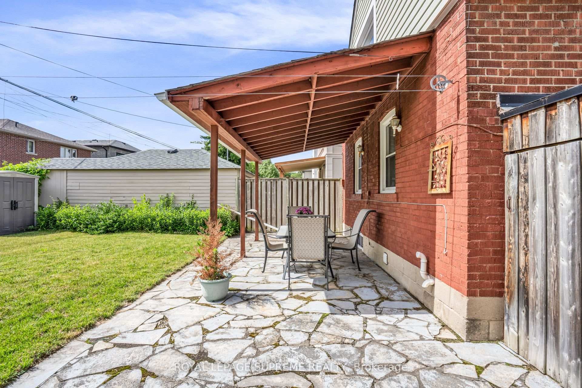 102 Binswood Avenue photo 47