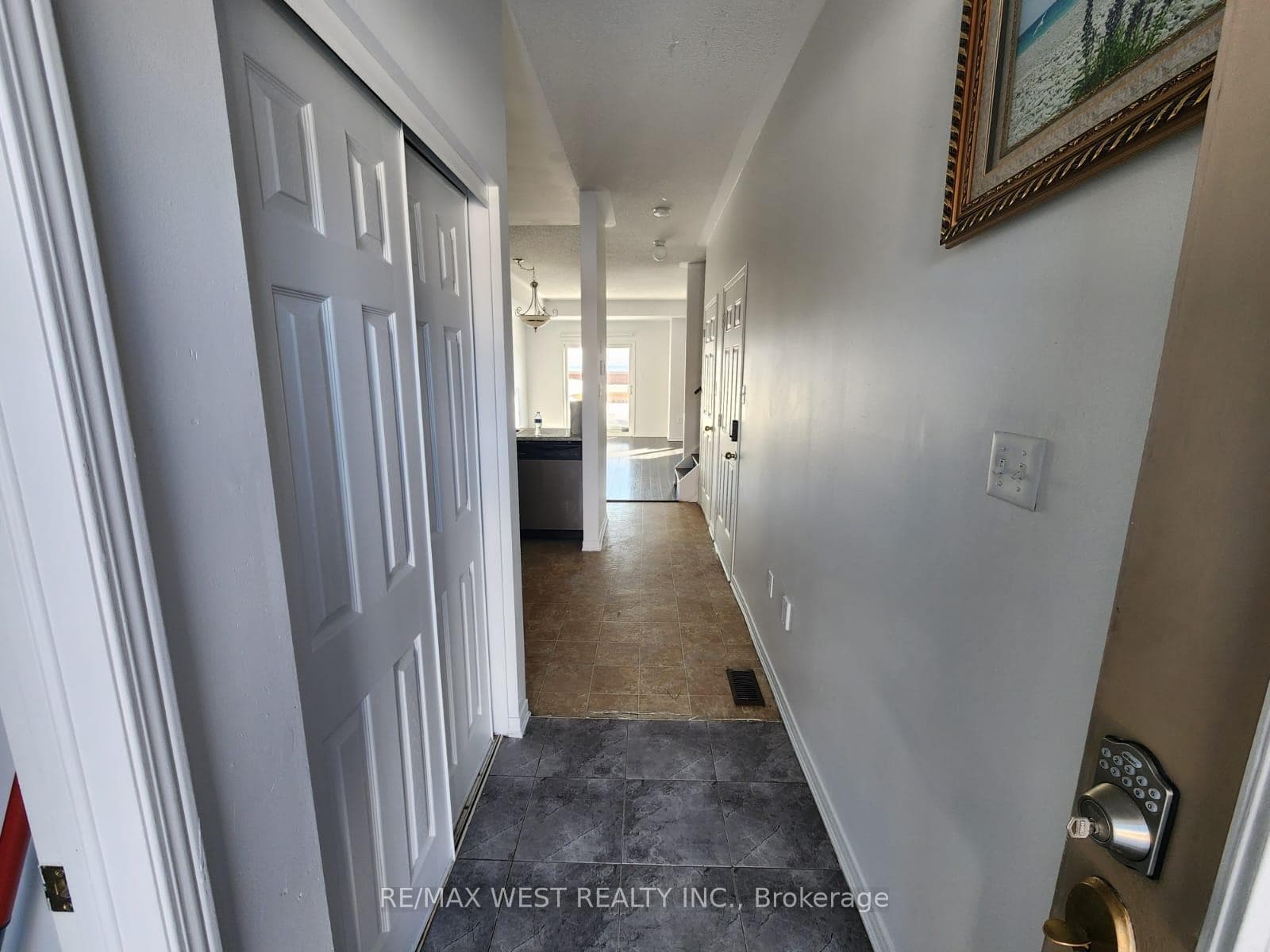 175 Stanley Street Unit 49 photo 3