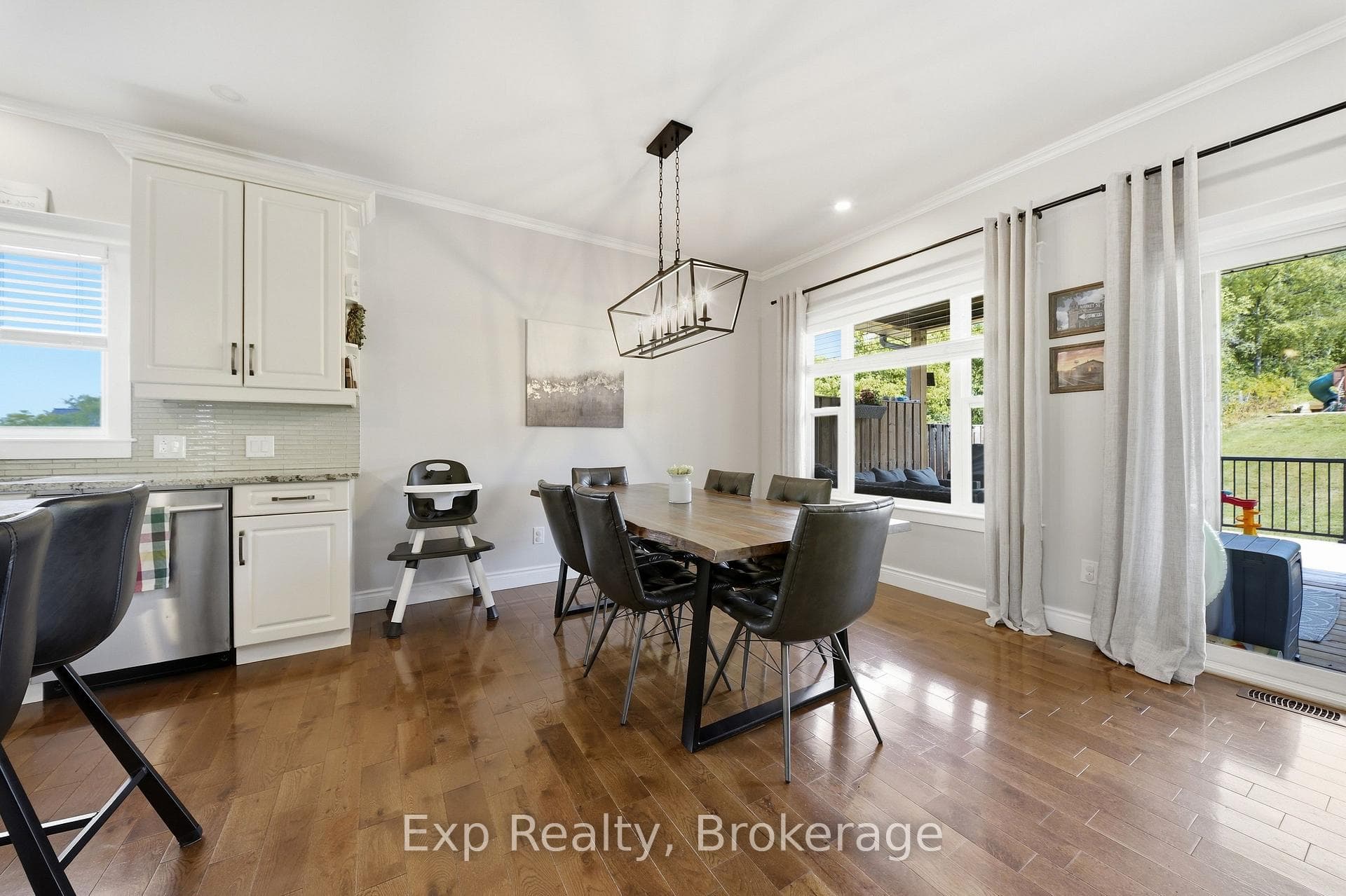 818 Palace Road photo 13