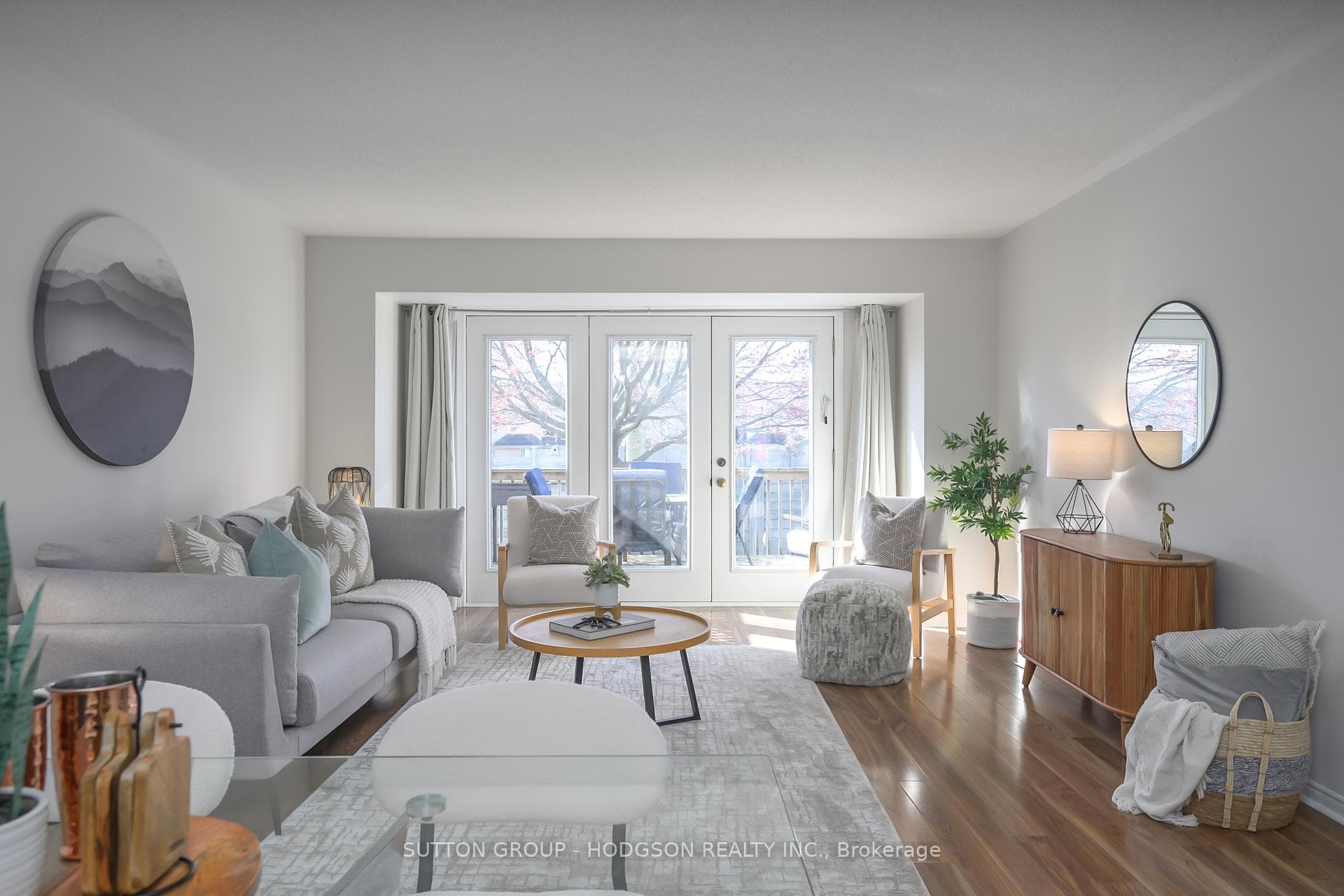 875 Thistledown Way Unit 32 photo 9