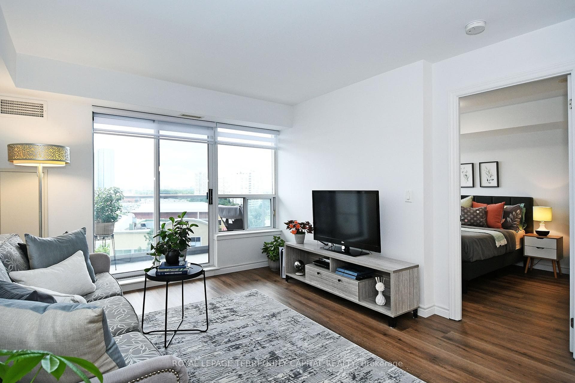 50 Disera Drive Unit 702 photo 6