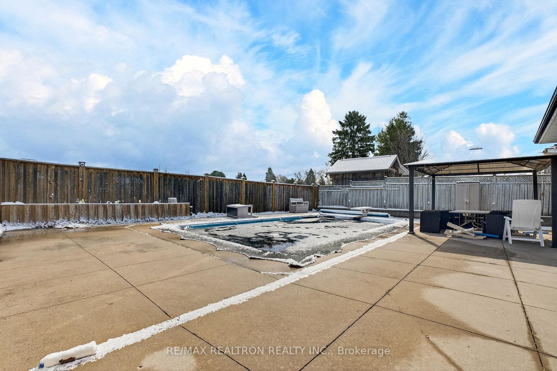 301 Lupin Drive photo 41