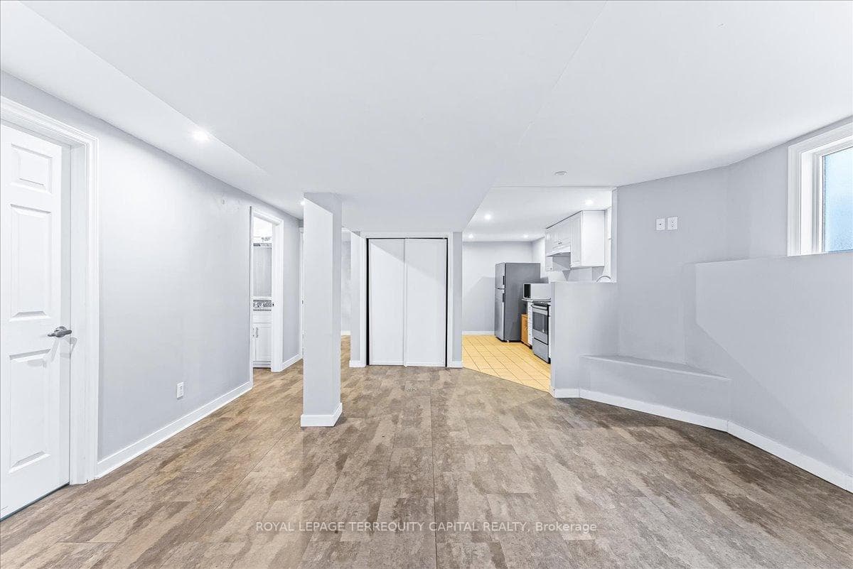 54 Copeman Crescent photo 30