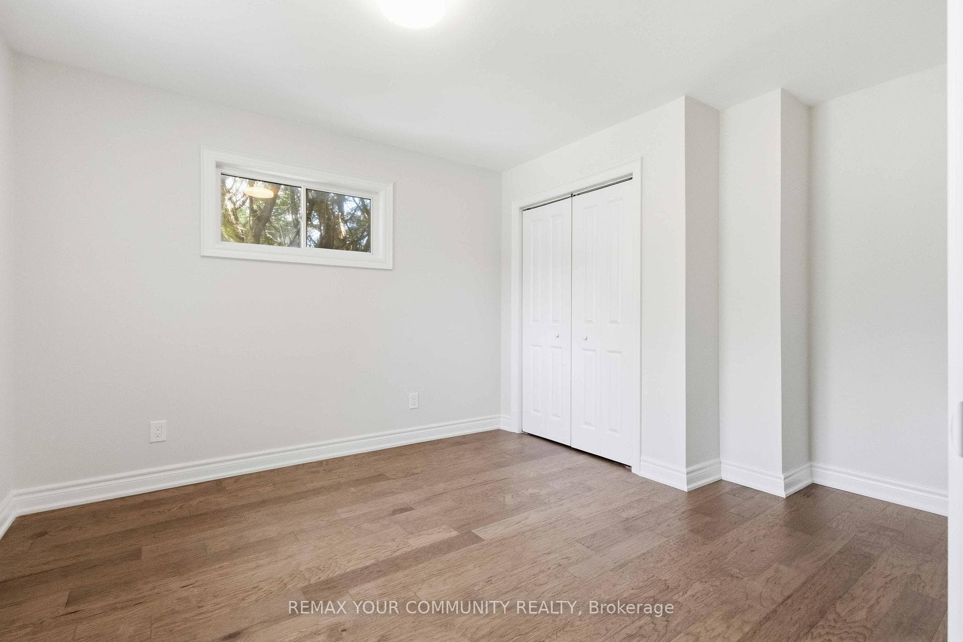 924 Helen Street photo 18