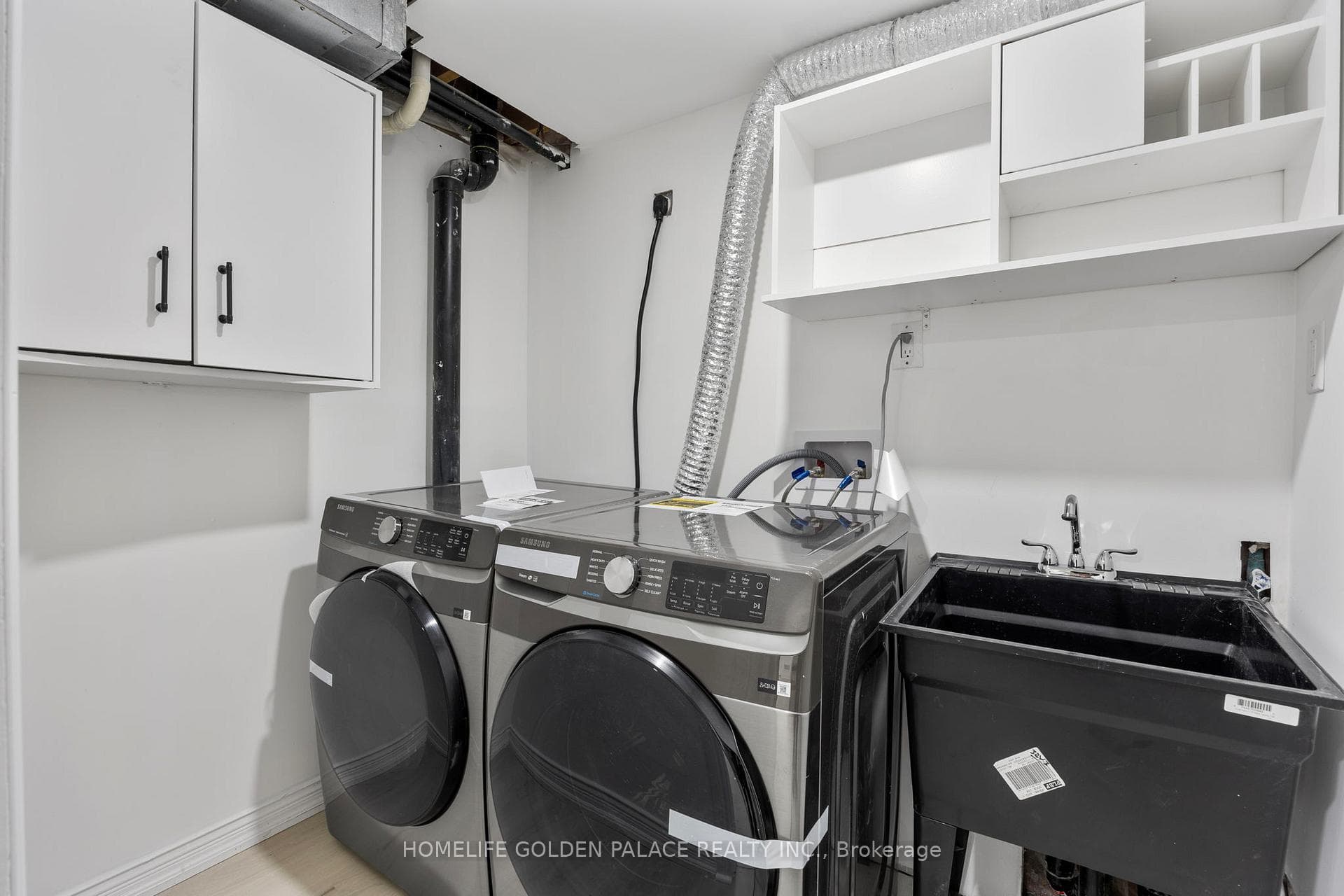 36 Moonlight Lane photo 35
